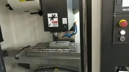 3 ejes 4 ejes 5 ejes Fresado CNC Máquina de torneado Ma Máquina herramienta Maquinaria Máquina vertical Vmc850 Centro de mecanizado Mecanizado vertical CNC Centro de mecanizado CNC